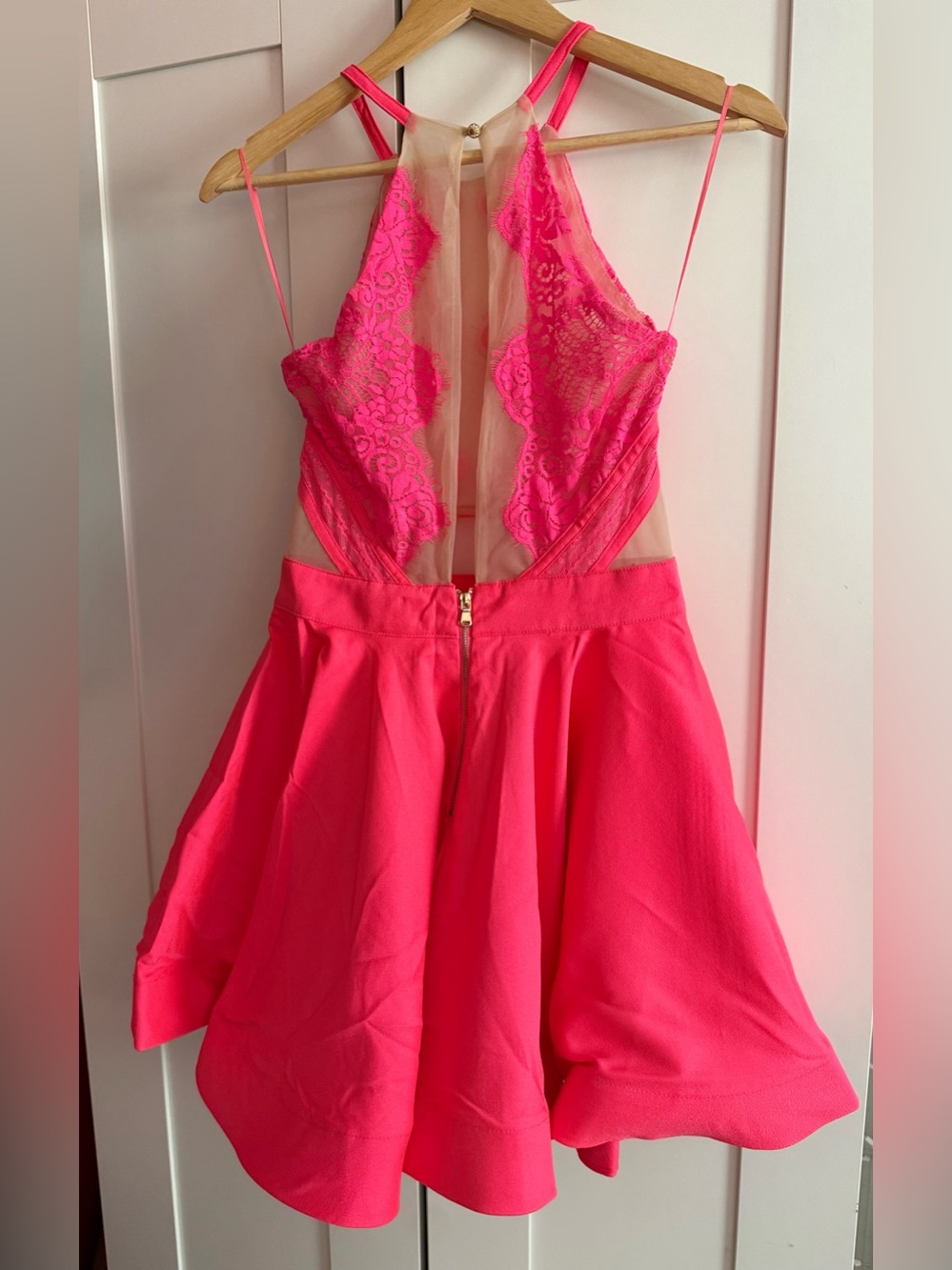 Luxxel My Perfect Valentine Dress in Hot Pink and Nude - Picture 8 of 10